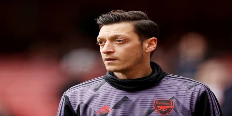 Mesut Ozil Soi kèo châu Á dựa trên thông tin của Mesut Ozil