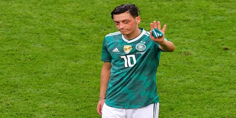 Mesut Ozil Tiểu sử và hành trình sự nghiệp của Mesut Ozil